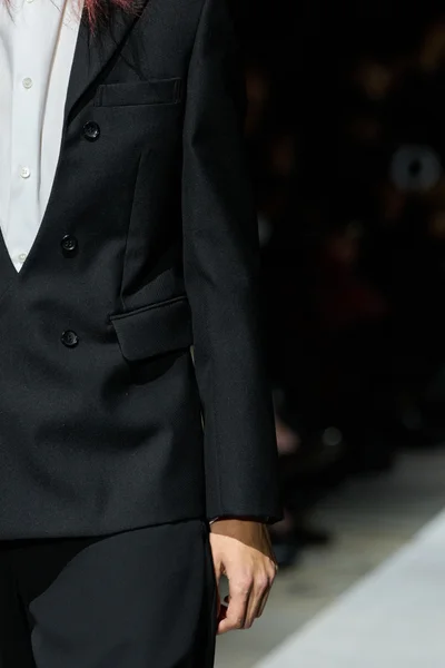 Look 74